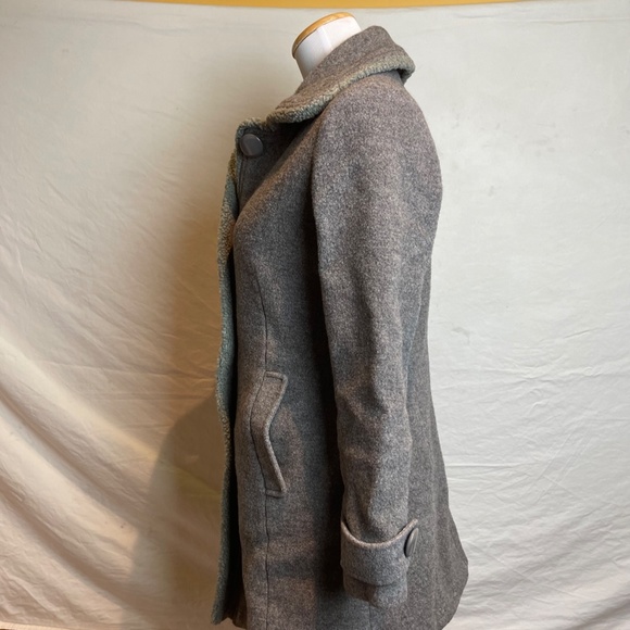 Veeko fall button down coat - Picture 3 of 5